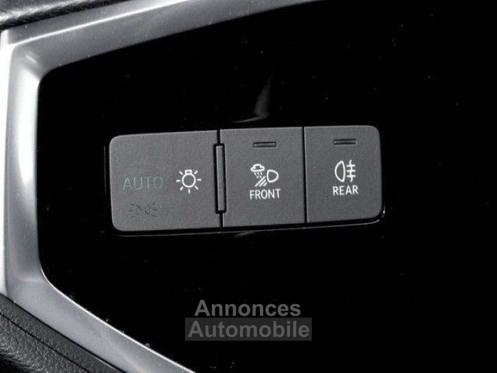 Audi Q3 45 TFSI e S tronic S Line S Line PANO/REMORQUE - 14