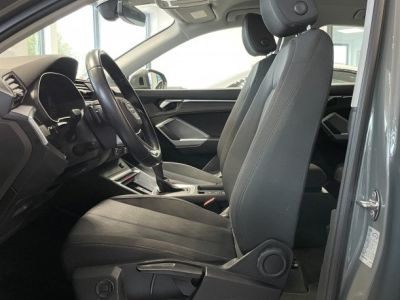 Audi Q3 / A PARTIR DE 275,92/MOIS* / 35 TDI 150CH BUSINESS LINE S TRONIC 7   - 8