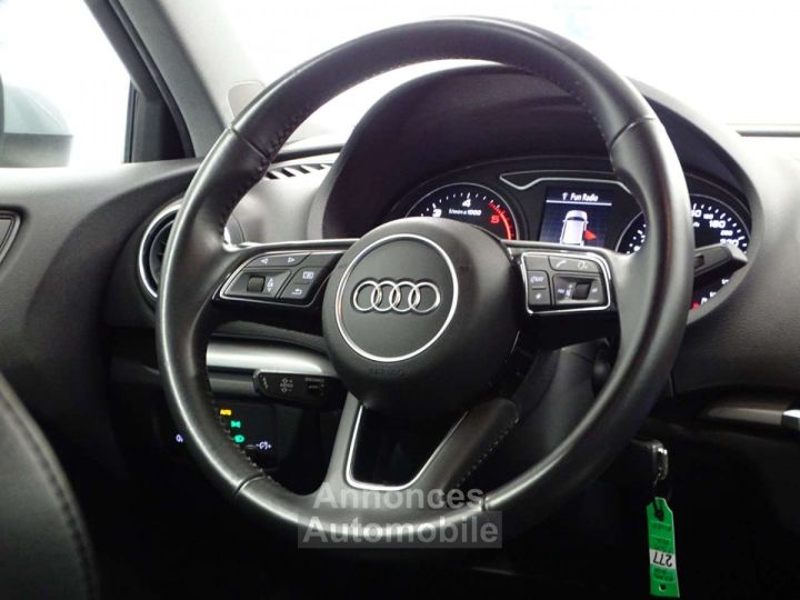 Audi A3 Sportback 30TDi STronic - 6
