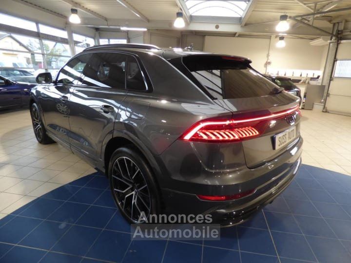 Audi Q8 55 TFSI e 381 Tiptronic 8 Quattro S Line - 3