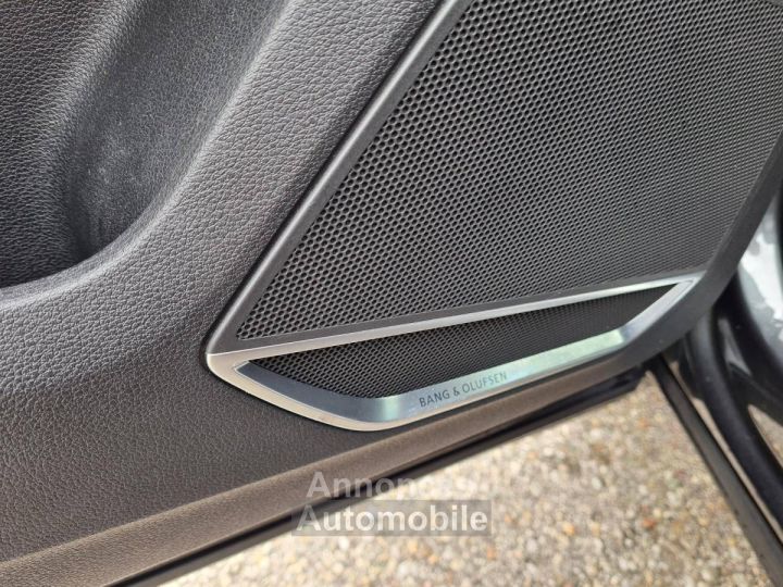 Audi RS Q3 rsq3 Sportback Quattro B&O MatrixLED Navi%2B Pano - 12
