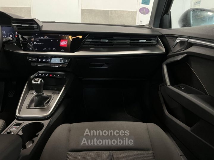 Audi A3 Sportback IV 30 TFSI 110ch Business line / À PARTIR DE 366,75 € * - 42