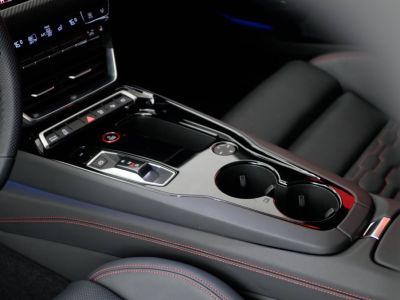 Audi e-tron GT S 591 ch quattro   - 12