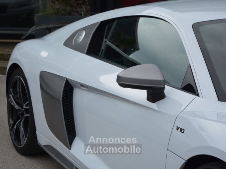 Audi R8 620 CV V10 Performance LOA 1 299 Euros Par mois Sièges Recaro Carbon Interieur et Moteur Gris Suzuka V 10 - 5