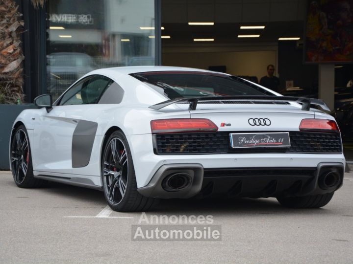 Audi R8 620 CV V10 Performance LOA 1 299 Euros Par mois Sièges Recaro Carbon Interieur et Moteur Gris Suzuka V 10 - 10
