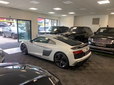 Audi R8 620 CV V10 Performance LOA 1 299 Euros Par mois Sièges Recaro Carbon Interieur et Moteur Gris Suzuka V 10   - 23