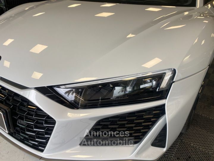 Audi R8 620 CV V10 Performance LOA 1 299 Euros Par mois Sièges Recaro Carbon Interieur et Moteur Gris Suzuka V 10 - 25
