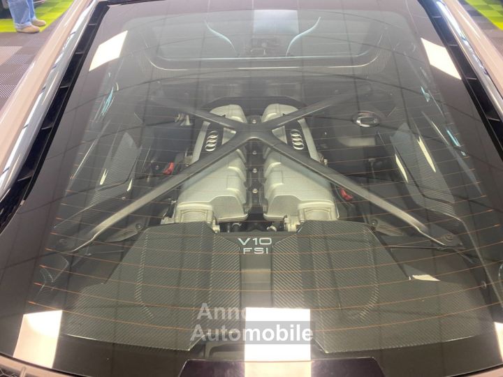 Audi R8 620 CV V10 Performance LOA 1 299 Euros Par mois Sièges Recaro Carbon Interieur et Moteur Gris Suzuka V 10 - 29
