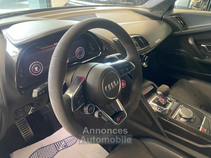 Audi R8 620 CV V10 Performance LOA 1 299 Euros Par mois Sièges Recaro Carbon Interieur et Moteur Gris Suzuka V 10 - 34
