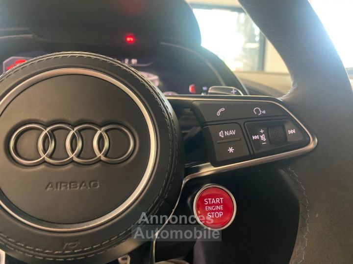 Audi R8 620 CV V10 Performance LOA 1 299 Euros Par mois Sièges Recaro Carbon Interieur et Moteur Gris Suzuka V 10 - 41