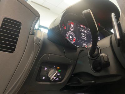 Audi R8 620 CV V10 Performance LOA 1 299 Euros Par mois Sièges Recaro Carbon Interieur et Moteur Gris Suzuka V 10   - 43