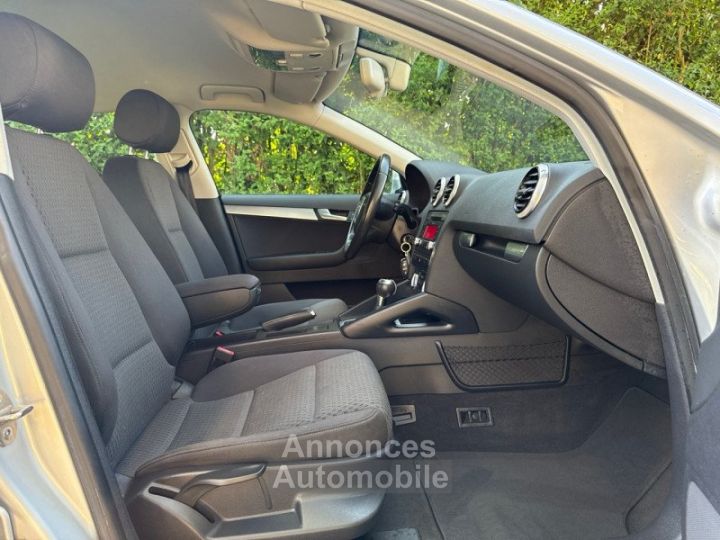 Audi A3 Sportback 16 TDI 105CH DPF AMBITION S TRONIC 7 * 112000KM * GARANTIE - 16