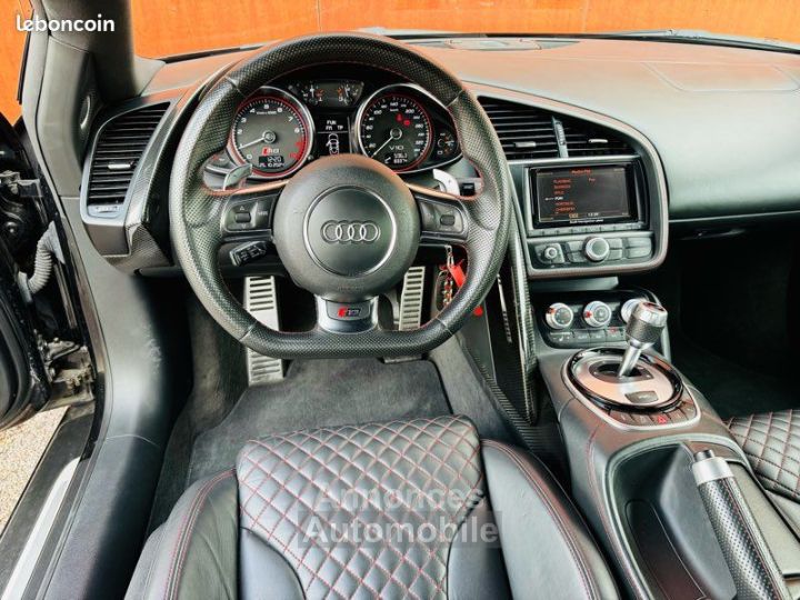 Audi R8 COUPE 52 FSI V10 525 ch stronic 7 - 8
