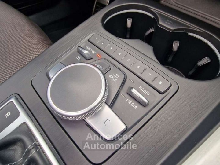 Audi A4 20 TDi S-LINE COCKPIT Bte AUTO BI-XENON RADARS 6b - 13