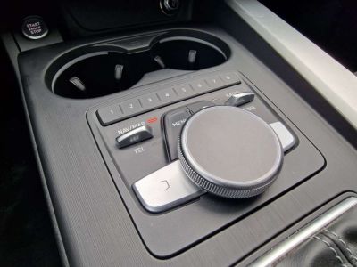 Audi A4 20 TDi S-LINE COCKPIT Bte AUTO BI-XENON RADARS 6b   - 23