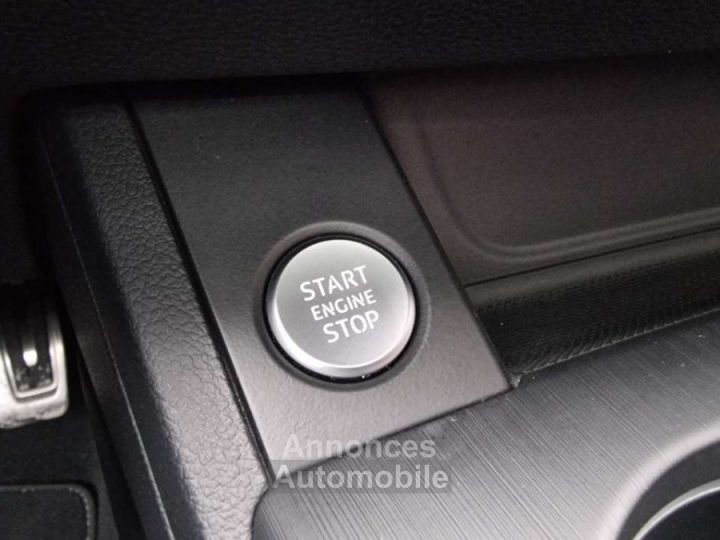 Audi A4 20 TDi S-LINE COCKPIT Bte AUTO BI-XENON RADARS 6b - 24