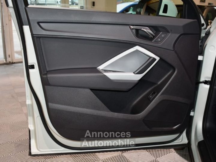 Audi Q3 Sportback S-Line Design Luxe 40 TDI 200 Quattro S-Tronic GPS Virtual Hayon Attelage Pré Sense Caméra JA 19 - 14