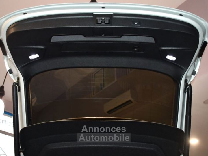 Audi Q3 Sportback S-Line Design Luxe 40 TDI 200 Quattro S-Tronic GPS Virtual Hayon Attelage Pré Sense Caméra JA 19 - 20
