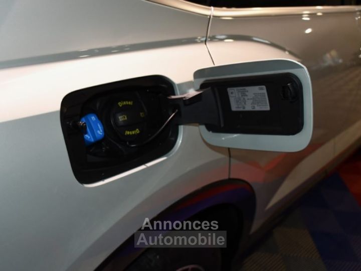 Audi Q3 Sportback S-Line Design Luxe 40 TDI 200 Quattro S-Tronic GPS Virtual Hayon Attelage Pré Sense Caméra JA 19 - 21