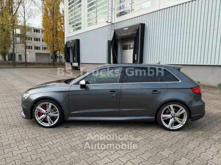 Audi RS3 FULL Sportback 25 TFSI Quattro - 2