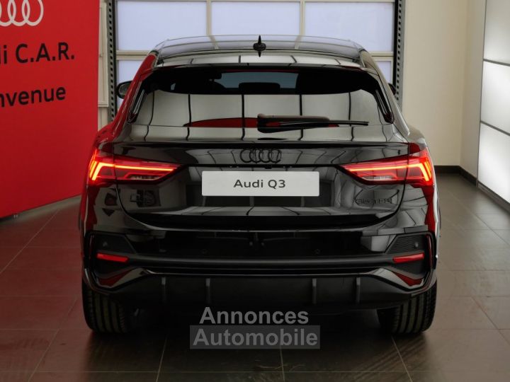 Audi Q3 35 TFSI 150 ch S line - 11