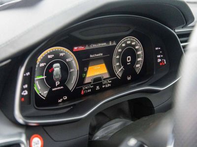Audi A6 Avant S line 55TFSI e quattro Stronic LED   - 9