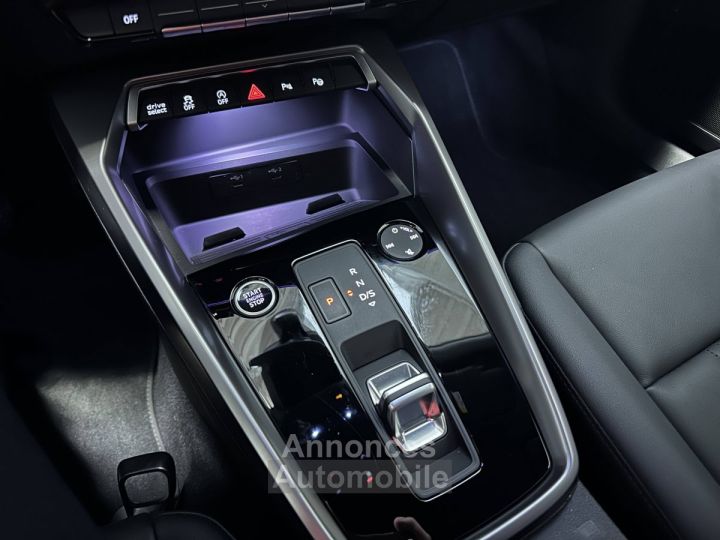 Audi A3 Sportback 35 TFSI Mild Hybrid 150 S tronic 7 Design Luxe - 20