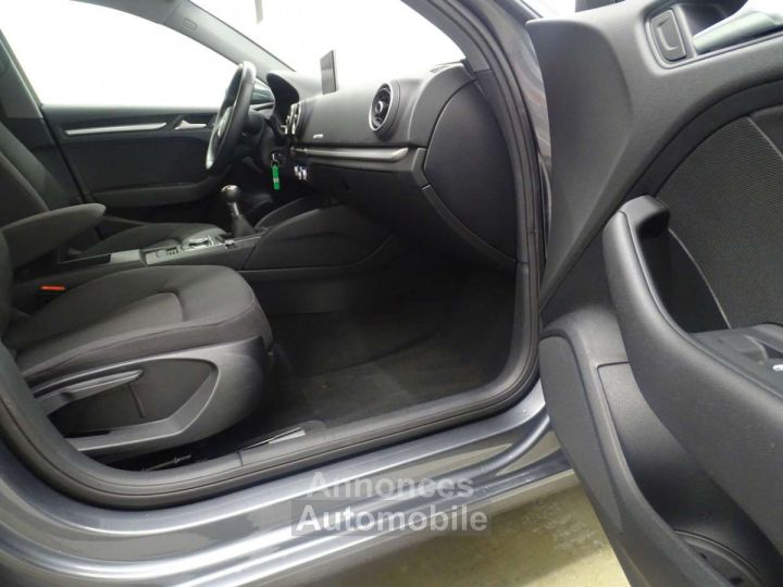 Audi A3 Sportback 30TDi - 9