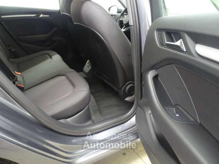 Audi A3 Sportback 30TDi - 10