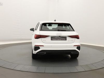 Audi A3 Sportback 40 TFSIe 204 S tronic 6 line   - 4