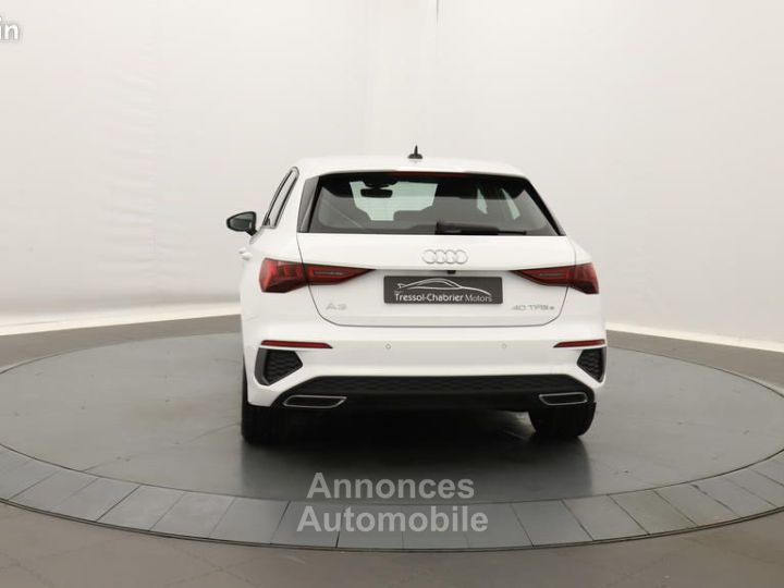 Audi A3 Sportback 40 TFSIe 204 S tronic 6 line - 4