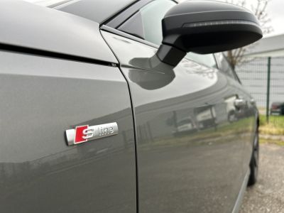 Audi A4 Avant 40 TDI 204 S tronic 7 S line   - 38