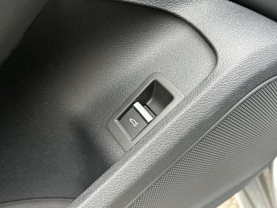 Audi A4 Avant 40 TDI 204 S tronic 7 S line   - 39