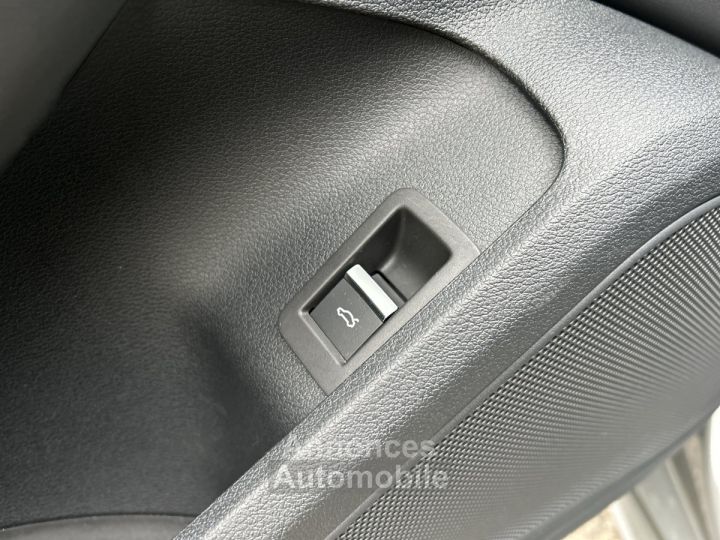 Audi A4 Avant 40 TDI 204 S tronic 7 S line - 39