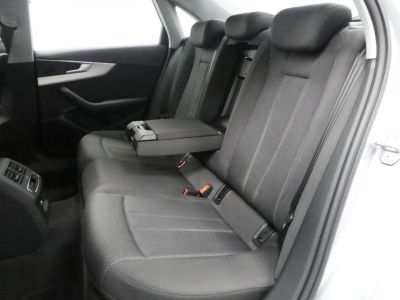 Audi A4 35 TFSI 150CH DESIGN S TRONIC 7   - 8