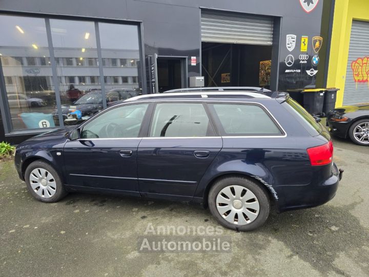 Audi A4 Avant V6 30 TDI 240 DPF Quattro Ambiente - 3