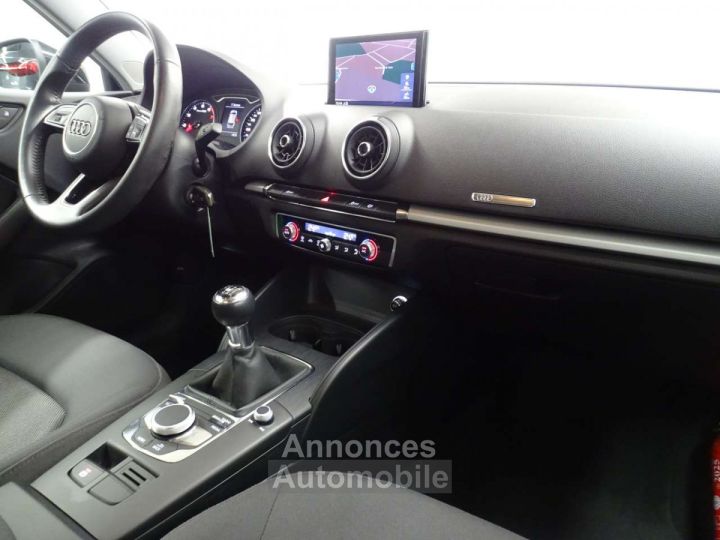 Audi A3 Sportback 30TFSI - 8