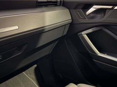 Audi Q3 35 TFSI 150 ch S tronic 7 S line   - 21