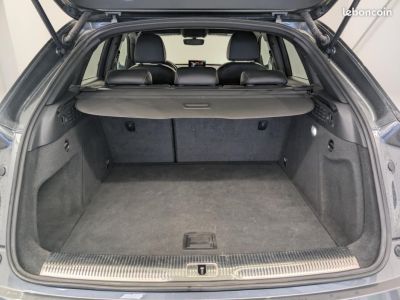 Audi Q3 20 TDI 150ch S line tronic 7   - 20