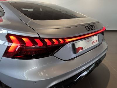 Audi e-tron GT 476 ch quattro Extended   - 8