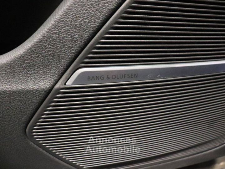 Audi Q8 50 TDI/QUATTRO/PANO/ATTELAGE - 9