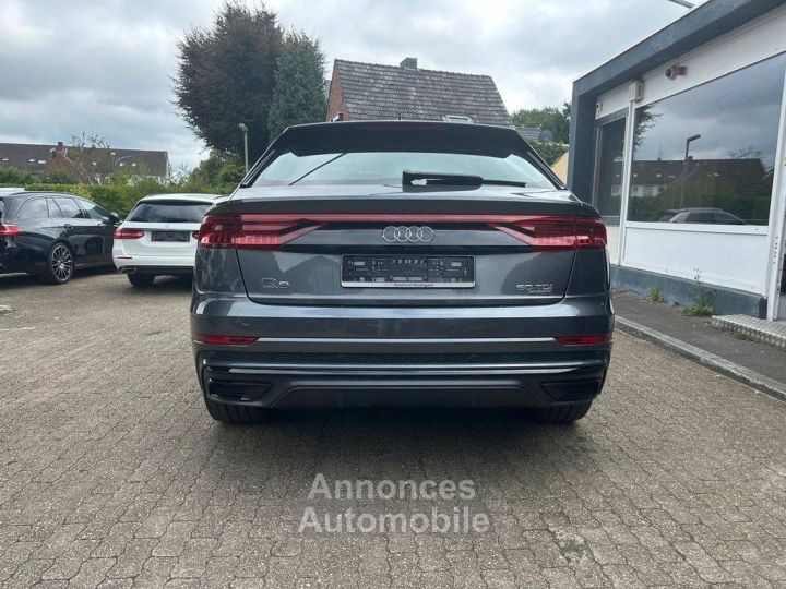 Audi Q8 50TDI/QUATTRO/S-LINE/AHKPANO/21" - 5