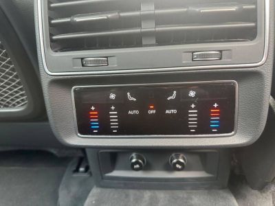 Audi Q8 50TDI/QUATTRO/S-LINE/AHKPANO/21"   - 7