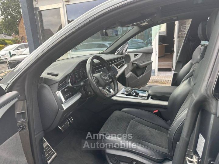 Audi Q8 50TDI/QUATTRO/S-LINE/AHKPANO/21" - 13