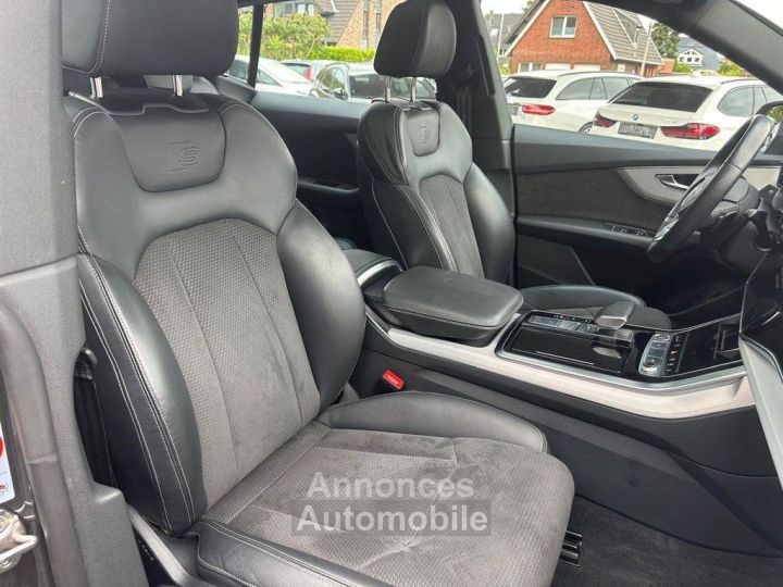 Audi Q8 50TDI/QUATTRO/S-LINE/AHKPANO/21" - 14