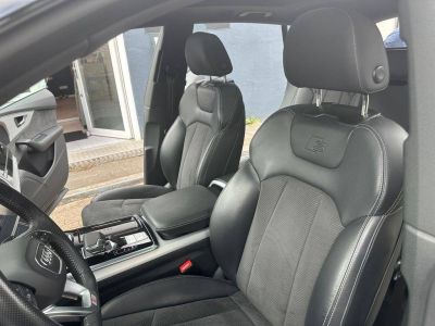 Audi Q8 50TDI/QUATTRO/S-LINE/AHKPANO/21"   - 15