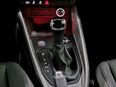 Audi A1 Sportback 20 40 TFSI 200 CH S-Tronic S line   - 14