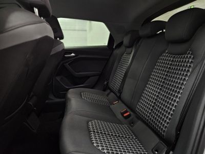 Audi A1 Sportback 20 40 TFSI 200 CH S-Tronic S line   - 18