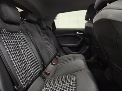 Audi A1 Sportback 20 40 TFSI 200 CH S-Tronic S line   - 19