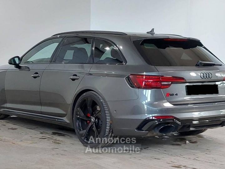 Audi RS4 AVANT Quattro J20 / PANO / B&O / ACC - 6
